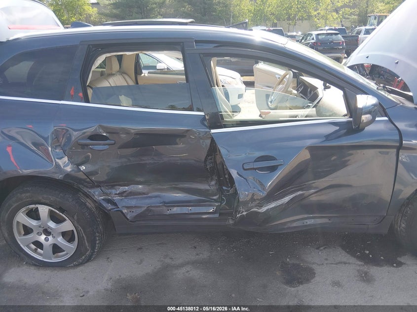2011 Volvo Xc60 VIN YV4940DZ1B2226024 IAAI salvage auction — RIGHT FRONT, Salvage (New Hampshire), sold $275 on 2026-07-08 (photo 6)