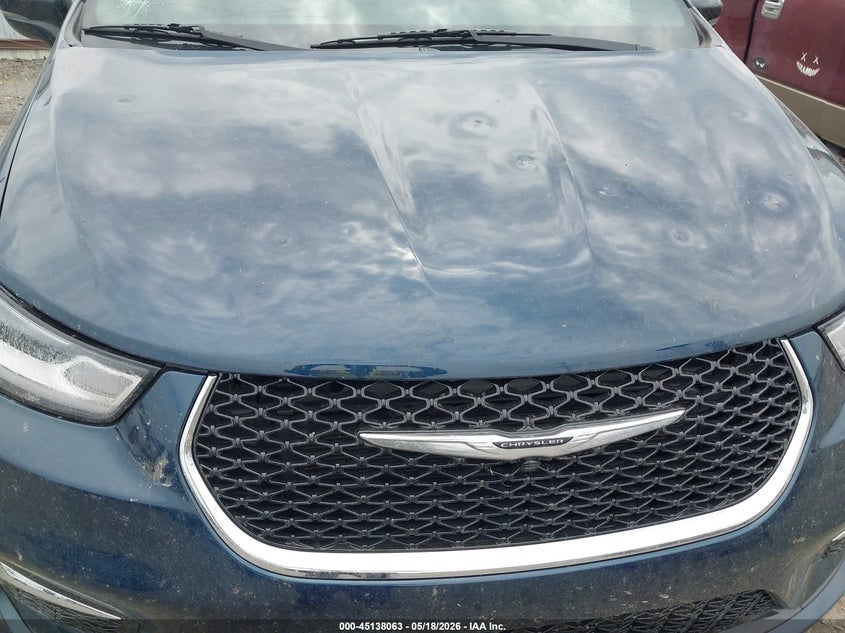 2025 Chrysler Pacifica VIN 2C4RC1BG0SR587551 IAAI salvage auction — HAIL, Salvage Title, sold $16,200 on 2026-08-19 (photo 6)
