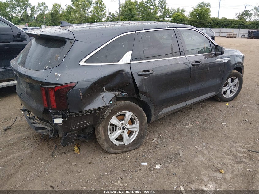 2025 Kia Sorento VIN 5XYRG4JC0SG370249 IAAI salvage auction — REAR END, Salvage (Ohio), sold $9,625 on 2026-07-16 (photo 4)