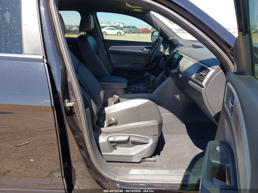 2023 Volkswagen Atlas cross sport VIN 1V2HC2CA8PC201341 IAAI salvage auction — FRONT END, Original (Texas), sold $9,200 on 2026-07-10 (photo 5)