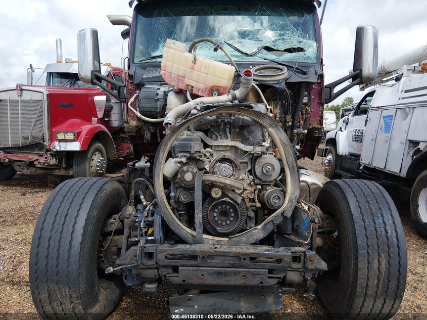 2021 Peterbilt 567 VIN 1NPCLPTX2MD761660 IAAI salvage auction — ENGINE DAMAGE, Salvage (Mississippi), sold $35,550 on 2026-07-08 (photo 9)