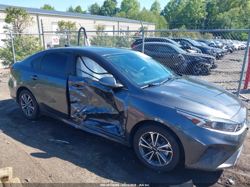2024 Kia Forte VIN 3KPF24AD5RE757719 IAAI salvage auction — SIDE, Salvage (Virginia), sold $4,600 on 2026-07-19 (photo 1)