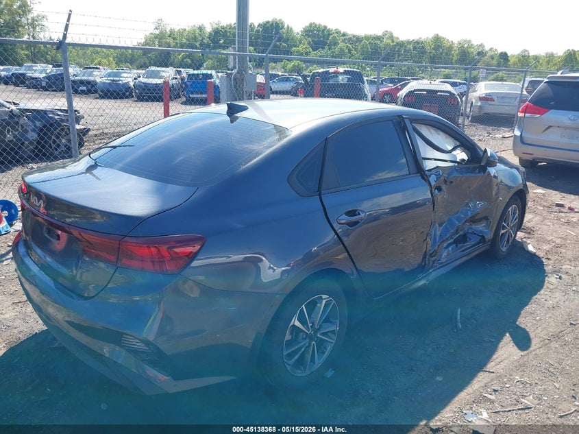 2024 Kia Forte VIN 3KPF24AD5RE757719 IAAI salvage auction — SIDE, Salvage (Virginia), sold $4,600 on 2026-07-19 (photo 4)
