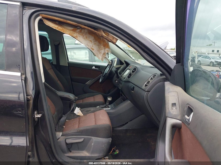 2009 Volkswagen Tiguan VIN WVGBV75N89W526213 IAAI salvage auction — FRESH WATER, Original (Texas), sold $250 on 2026-07-14 (photo 5)