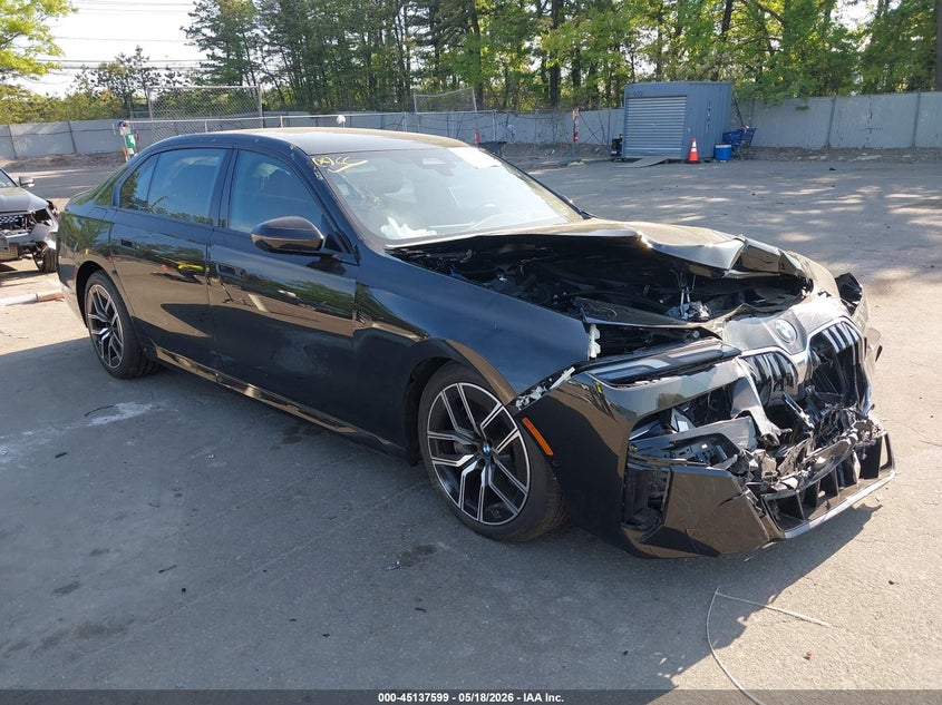 2023 BMW 7er VIN WBA33EJ02PCL97135 IAAI salvage auction — FRONT END, Mv-907A (New York), sold $20,700 on 2026-07-28 (photo 1)