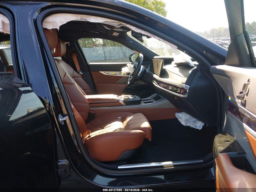 2023 BMW 7er VIN WBA33EJ02PCL97135 IAAI salvage auction — FRONT END, Mv-907A (New York), sold $20,700 on 2026-07-28 (photo 5)