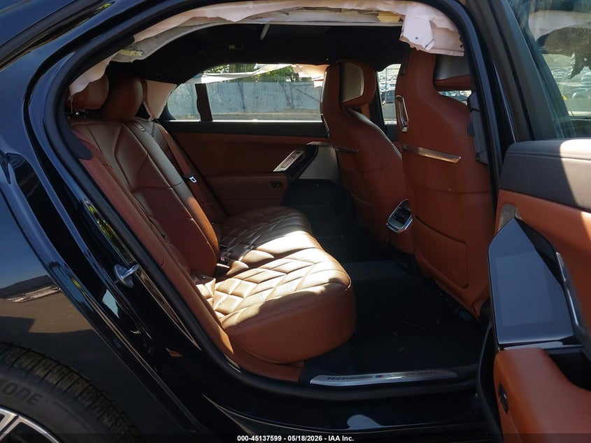 2023 BMW 7er VIN WBA33EJ02PCL97135 IAAI salvage auction — FRONT END, Mv-907A (New York), sold $20,700 on 2026-07-28 (photo 8)