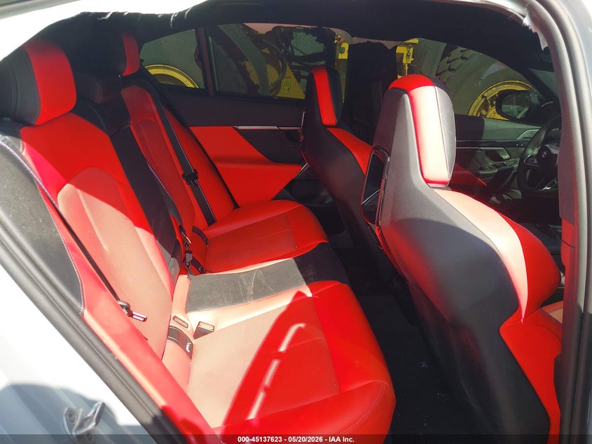 2026 BMW M5 VIN WBS83FK02TCV22294 IAAI salvage auction — RIGHT SIDE, Salvage (New Jersey), sold $36,500 on 2026-08-18 (photo 8)