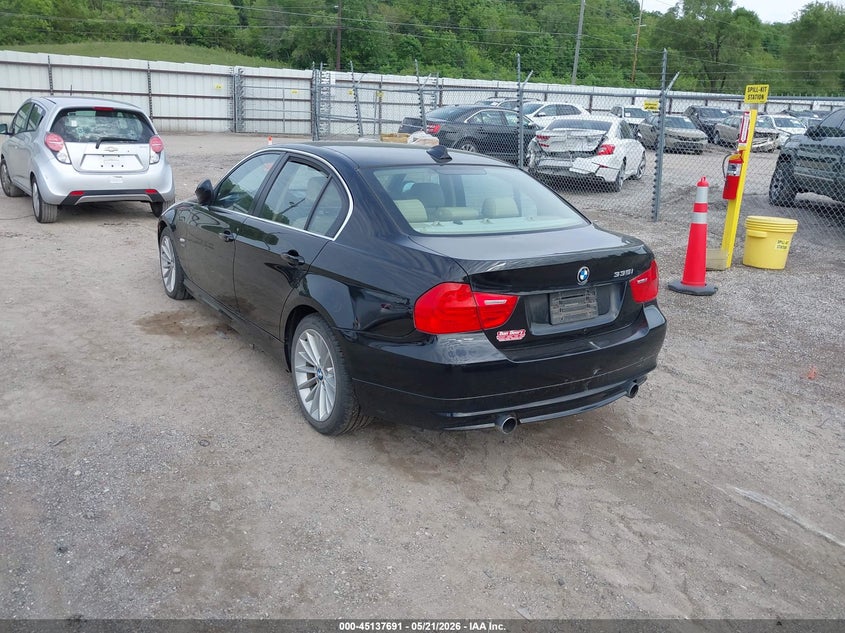 2009 BMW 3 series VIN WBAPL33599A404403 IAAI salvage auction — HAIL, Salvage (Iowa), sold $450 on 2026-07-29 (photo 3)