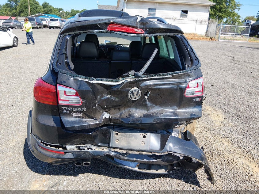 2017 Volkswagen Tiguan VIN WVGTV7AX7HK007641 IAAI salvage auction — FRONT & REAR, Salvage (South Carolina), sold $700 on 2026-08-04 (photo 6)