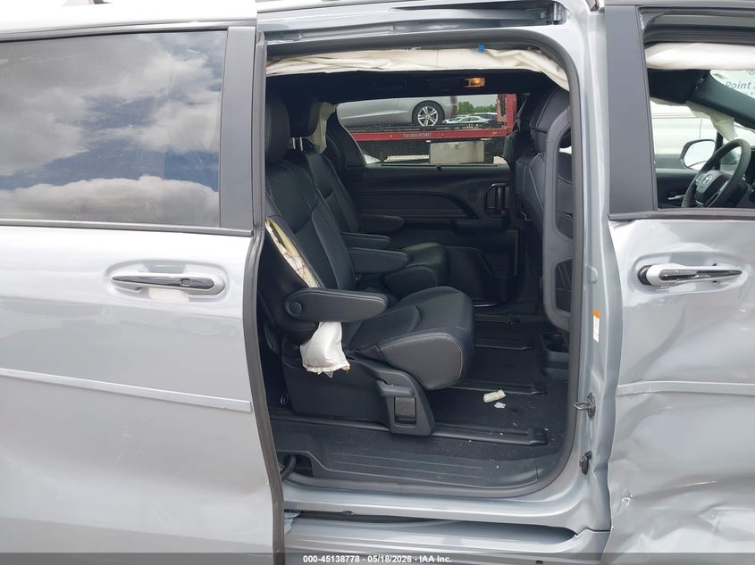 2025 Toyota Sienna VIN 5TDCSKFC8SS222399 IAAI salvage auction — FRONT END, Original (Texas), sold $26,675 on 2026-07-08 (photo 8)