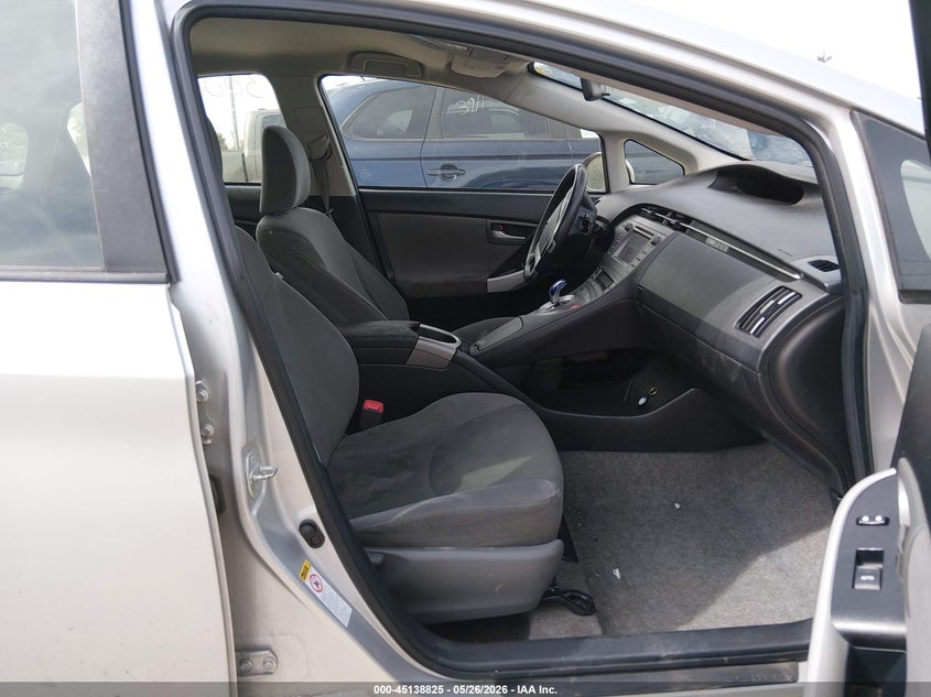 2012 Toyota Prius VIN JTDKN3DU8C1506649 IAAI salvage auction — FRONT & REAR, Salvage (Illinois), sold $900 on 2026-07-17 (photo 5)
