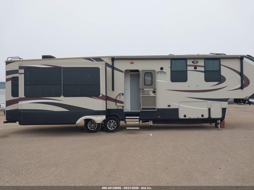 2016 Grand design Solitude VIN 573FS4229G1106082 IAAI salvage auction — ALL OVER, Salvage (Texas), sold $7,300 on 2026-07-15 (photo 7)