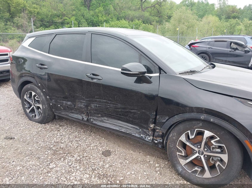 2023 Kia Sportage VIN 5XYK33AF8PG041243 IAAI salvage auction — RIGHT SIDE, Salvage (Illinois), sold $6,100 on 2026-07-29 (photo 6)