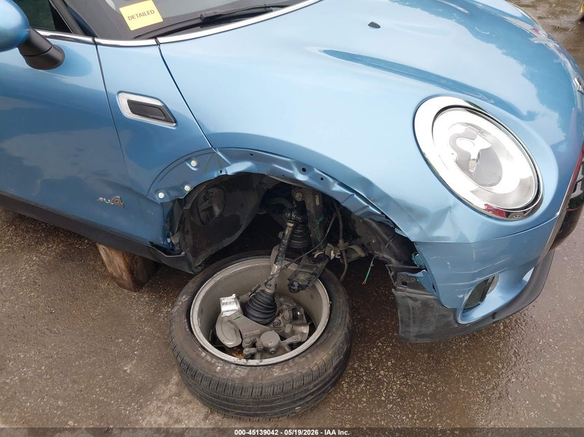 2017 Mini Clubman VIN WMWLU1C58H2C41674 IAAI salvage auction — RIGHT FRONT, Salvage (Missouri), sold $2,350 on 2026-07-19 (photo 6)