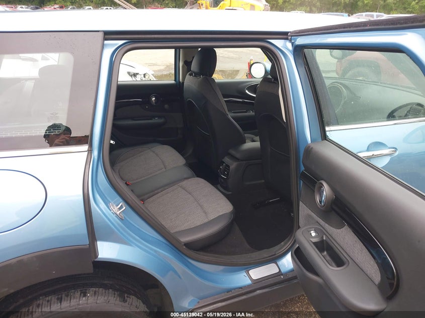 2017 Mini Clubman VIN WMWLU1C58H2C41674 IAAI salvage auction — RIGHT FRONT, Salvage (Missouri), sold $2,350 on 2026-07-19 (photo 8)