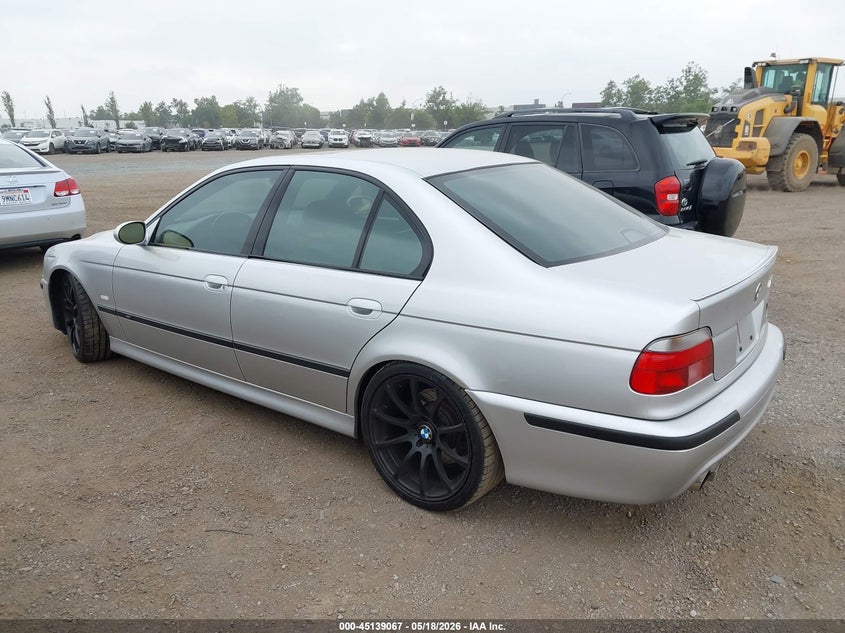 2000 BMW M5 VIN WBSDE9341YBZ94656 IAAI salvage auction — NORMAL WEAR, Clear - Dealer Only (California), sold $18,000 on 2026-07-06 (photo 3)