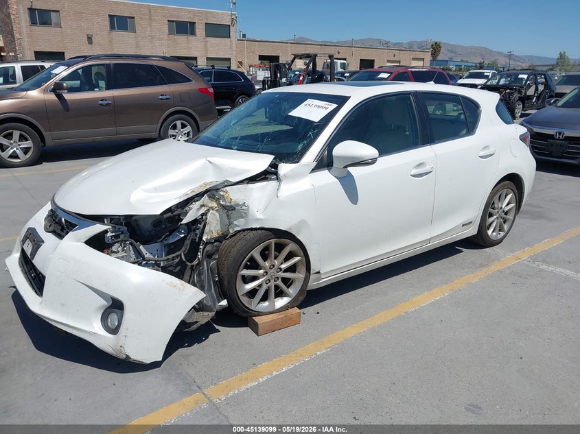 2013 Lexus Ct VIN JTHKD5BH9D2172873 IAAI salvage auction — FRONT END, Salvage (California), sold $2,400 on 2026-07-12 (photo 2)