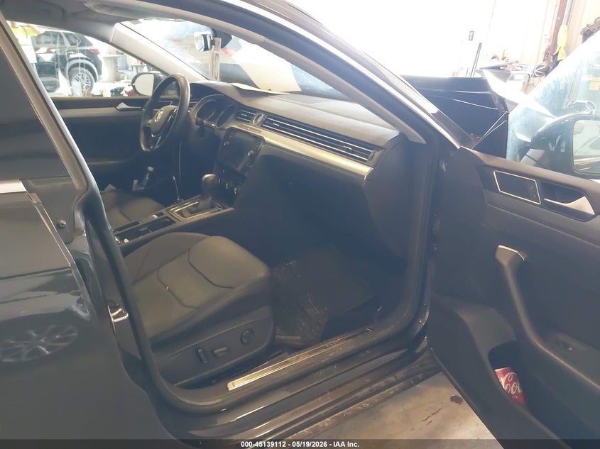 2020 Volkswagen Arteon VIN WVWBR7AN5LE014338 IAAI salvage auction — FRONT END, Clear (Michigan), sold $3,000 on 2026-07-21 (photo 5)
