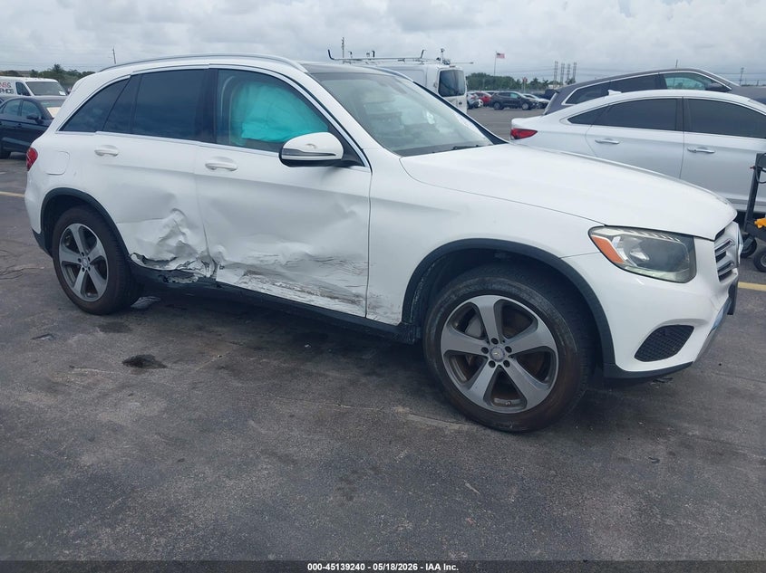 2017 Mercedes-benz Glc VIN WDC0G4JB2HF117620 IAAI salvage auction — RIGHT SIDE, Salvage Title, sold $5,550 on 2026-07-16 (photo 1)
