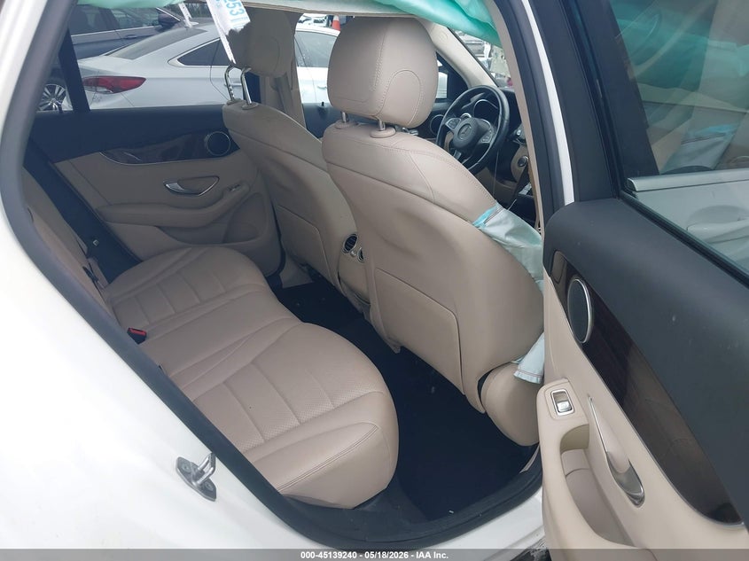 2017 Mercedes-benz Glc VIN WDC0G4JB2HF117620 IAAI salvage auction — RIGHT SIDE, Salvage Title, sold $5,550 on 2026-07-16 (photo 8)