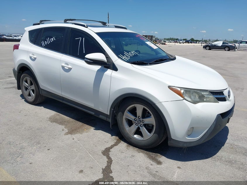 2015 Toyota Rav 4 VIN JTMWFREV3FJ039847 IAAI salvage auction — LEFT FRONT, Salvage Title, sold $4,800 on 2026-07-31 (photo 1)