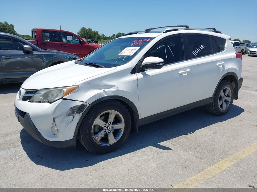 2015 Toyota Rav 4 VIN JTMWFREV3FJ039847 IAAI salvage auction — LEFT FRONT, Salvage Title, sold $4,800 on 2026-07-31 (photo 2)