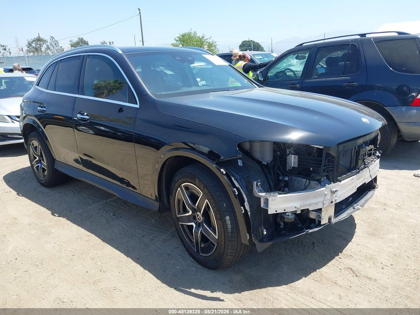 2025 Mercedes-benz Glc VIN W1NKM4HB9SF278432 IAAI salvage auction — THEFT, Salvage (California), sold $23,550 on 2026-07-20 (photo 1)