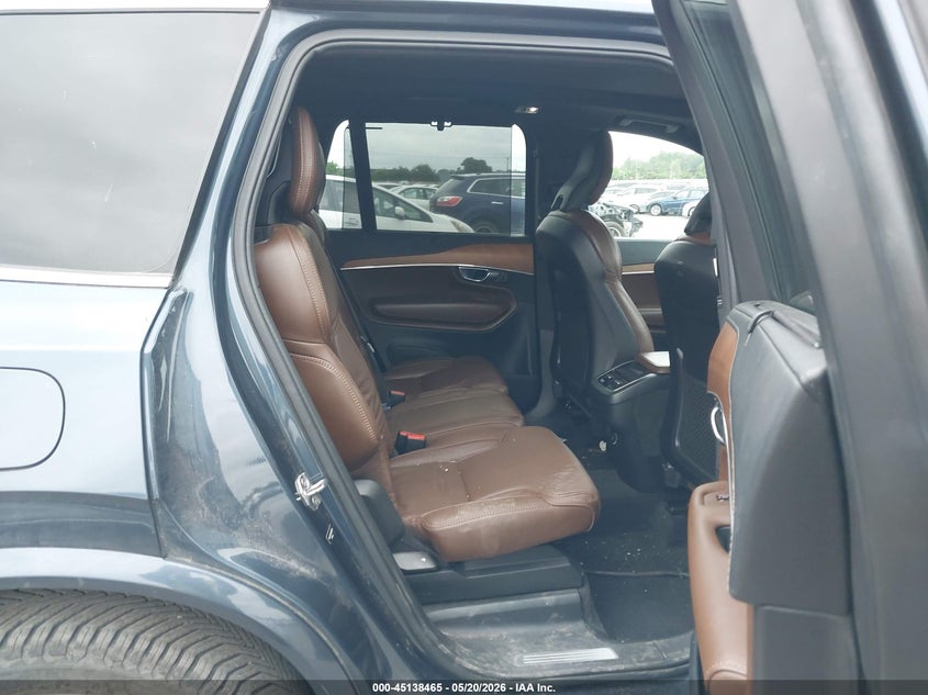 2019 Volvo Xc90 VIN YV4A22PL9K1420439 IAAI salvage auction — RIGHT FRONT, Salvage Title, sold $11,800 on 2026-08-27 (photo 8)
