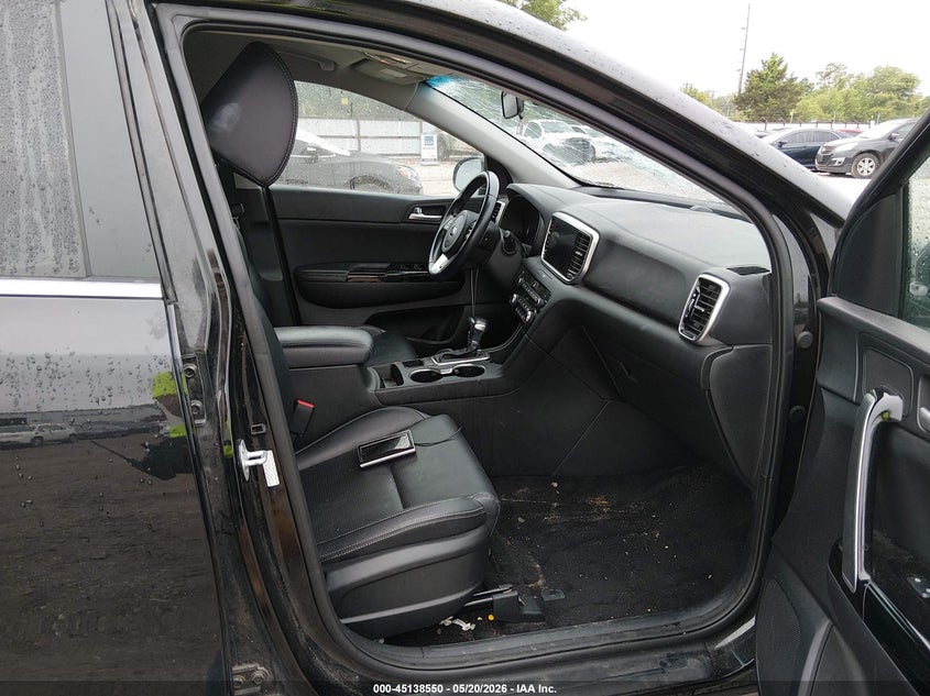 2020 Kia Sportage VIN KNDPNCAC9L7804111 IAAI salvage auction — HAIL, Clear (Missouri), sold $25 on 2026-07-27 (photo 5)