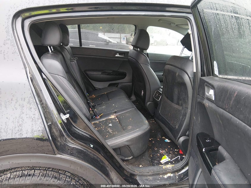 2020 Kia Sportage VIN KNDPNCAC9L7804111 IAAI salvage auction — HAIL, Clear (Missouri), sold $25 on 2026-07-27 (photo 8)
