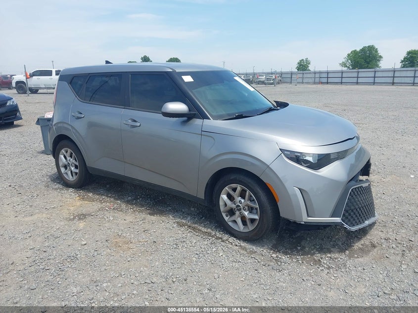 2024 Kia Soul VIN KNDJ23AU9R7908727 IAAI salvage auction — LEFT FRONT, Salvage Title, sold $2,900 on 2026-09-16 (photo 1)