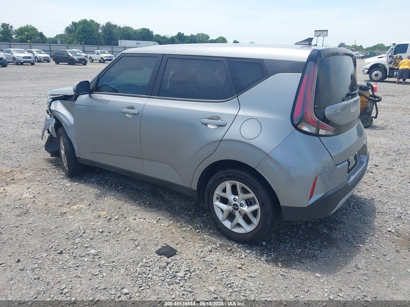 2024 Kia Soul VIN KNDJ23AU9R7908727 IAAI salvage auction — LEFT FRONT, Salvage Title, sold $2,900 on 2026-09-16 (photo 3)