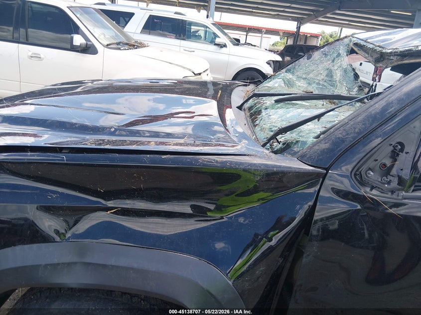 2021 Toyota Tacoma VIN 5TFAZ5CN3MX115638 IAAI salvage auction — ROLLOVER, Wait Title, sold $8,900 on 2026-09-12 (photo 6)