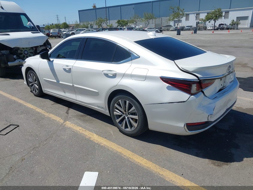 2021 Lexus ES VIN 58ACA1C18MU002778 IAAI salvage auction — FRONT & REAR, Salvage (California), sold $11,600 on 2026-07-29 (photo 3)