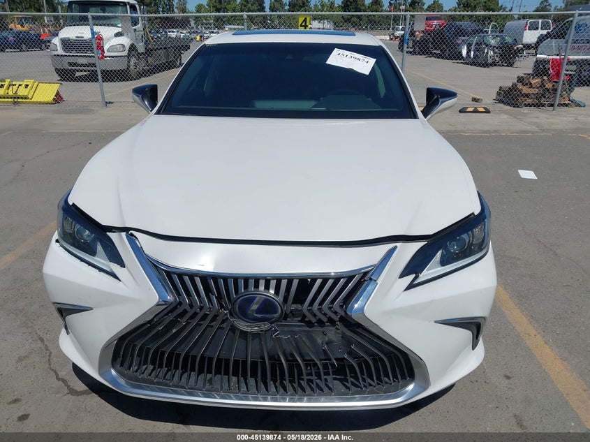 2021 Lexus ES VIN 58ACA1C18MU002778 IAAI salvage auction — FRONT & REAR, Salvage (California), sold $11,600 on 2026-07-29 (photo 6)