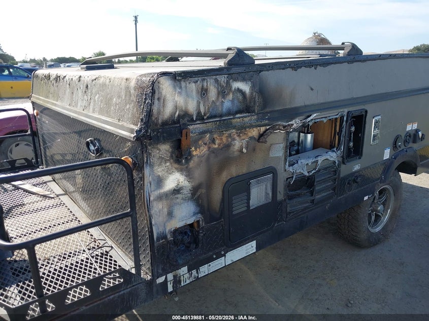 2018 Rockwood Forest r esp series m-2280 VIN 4X4CFM616JD303825 IAAI salvage auction — Unknown, Wait Title, sold $550 on 2026-09-24 (photo 6)
