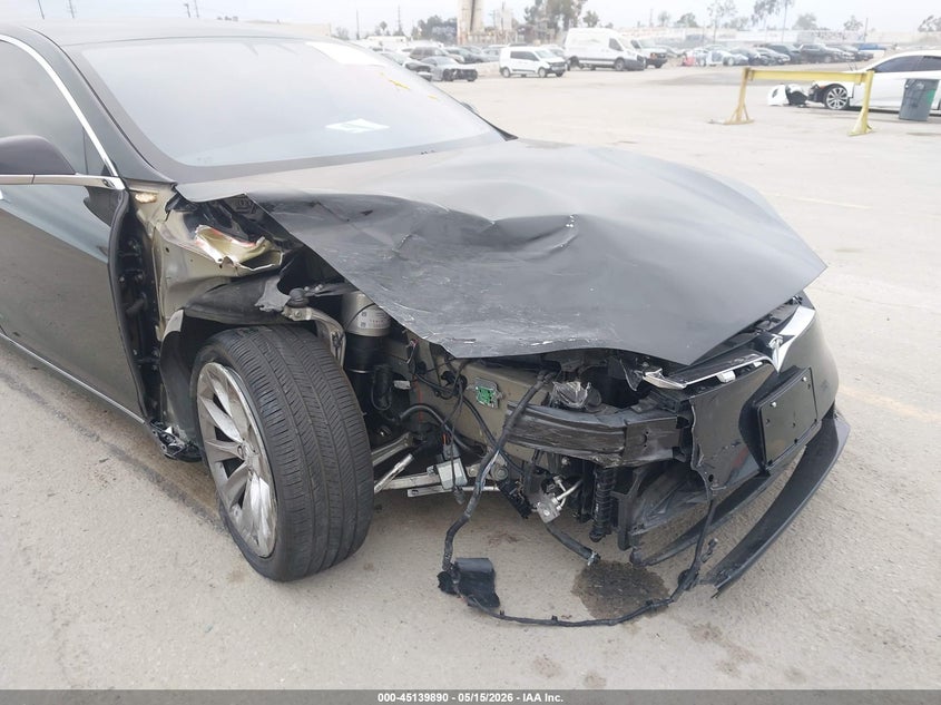 2020 Tesla Model s VIN 5YJSA1E26LF363043 IAAI salvage auction — RIGHT FRONT, Salvage (California), sold $9,400 on 2026-07-22 (photo 6)