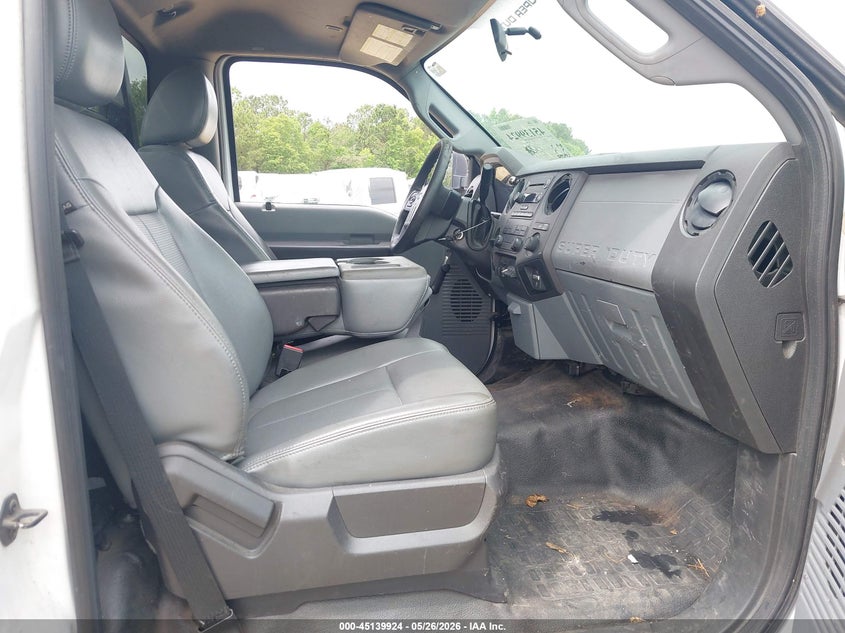 2013 Ford F-550 chassis VIN 1FDUF5GYXDEA57531 IAAI salvage auction — NORMAL WEAR, Clear (North Carolina), sold $25 on 2026-07-29 (photo 7)