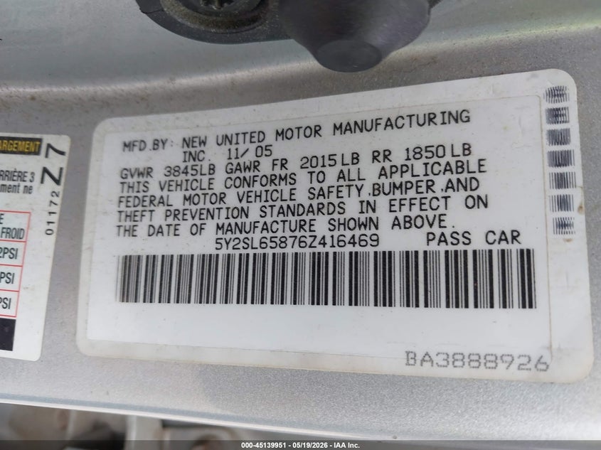 2006 Pontiac Vibe VIN 5Y2SL65876Z416469 IAAI salvage auction — NORMAL WEAR, Original (Maine), sold $300 on 2026-07-27 (photo 9)
