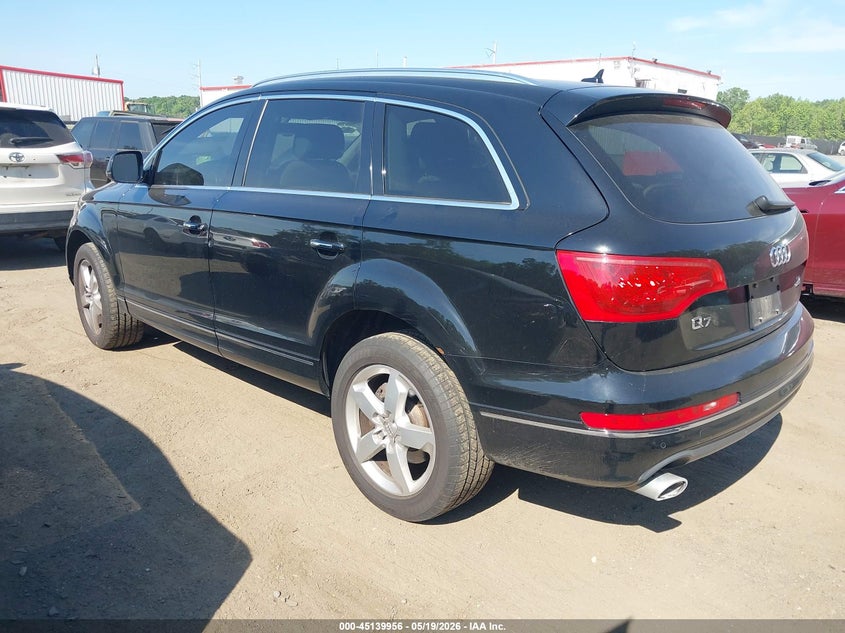 2015 Audi Q7 VIN WA1CMAFE8FD017411 IAAI salvage auction — SIDE, Salvage - Greater Than 75% (Maryland), sold $1,850 on 2026-08-28 (photo 3)
