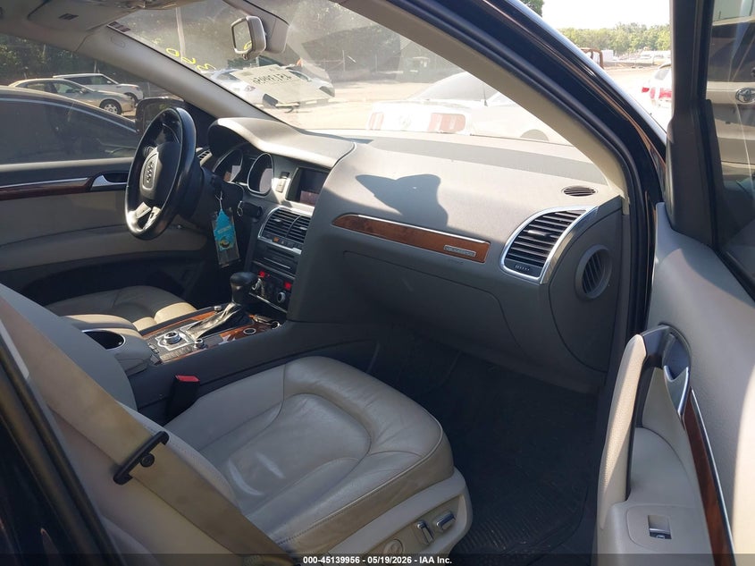 2015 Audi Q7 VIN WA1CMAFE8FD017411 IAAI salvage auction — SIDE, Salvage - Greater Than 75% (Maryland), sold $1,850 on 2026-08-28 (photo 5)