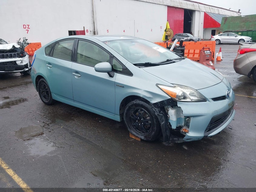 2013 Toyota Prius VIN JTDKN3DU3D1634430 IAAI salvage auction — RIGHT FRONT, Salvage (Oregon), sold $1,050 on 2026-07-30 (photo 1)