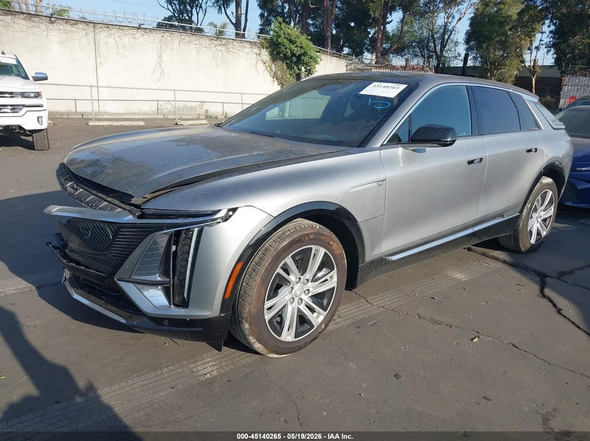 2024 Cadillac Lyriq VIN 1GYKPMRL5RZ138029 IAAI salvage auction — RIGHT FRONT, Salvage Title, sold $8,750 on 2026-07-15 (photo 2)