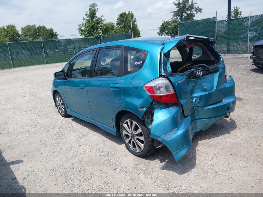 2013 Honda Fit VIN JHMGE8H54DC062437 IAAI salvage auction — NORMAL WEAR, Clear (Florida), sold $225 on 2026-07-27 (photo 3)