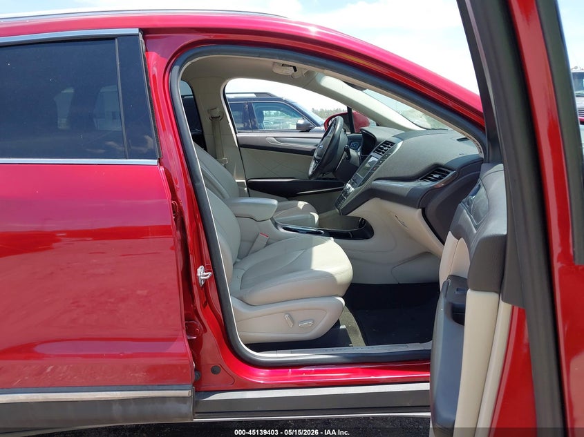 2019 Lincoln Mkc VIN 5LMCJ1C9XKUL47799 IAAI salvage auction — LEFT FRONT, Original (Texas), sold $4,200 on 2026-07-09 (photo 5)