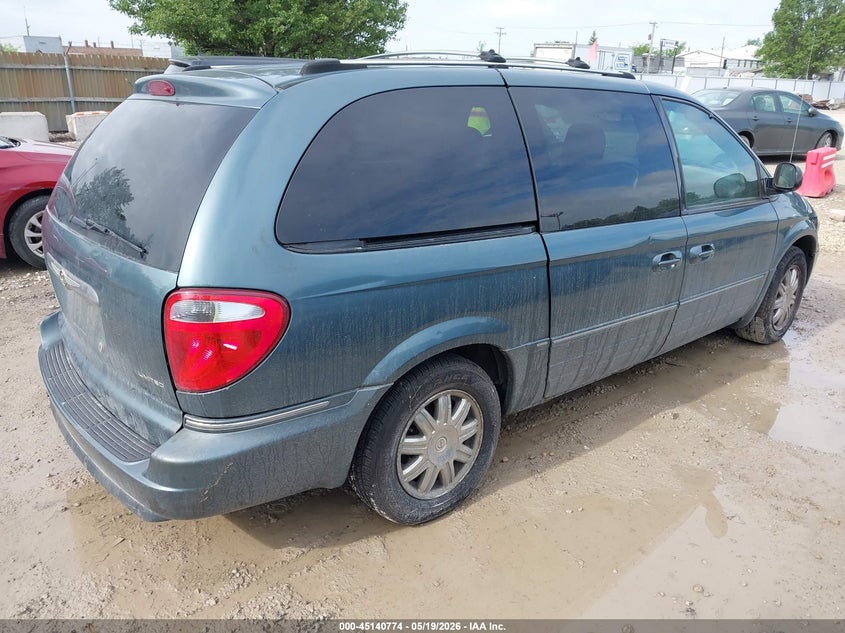 2005 Chrysler Town & country VIN 2C4GP64L85R115928 IAAI salvage auction — NORMAL WEAR, Clear (Illinois), sold $450 on 2026-07-20 (photo 4)