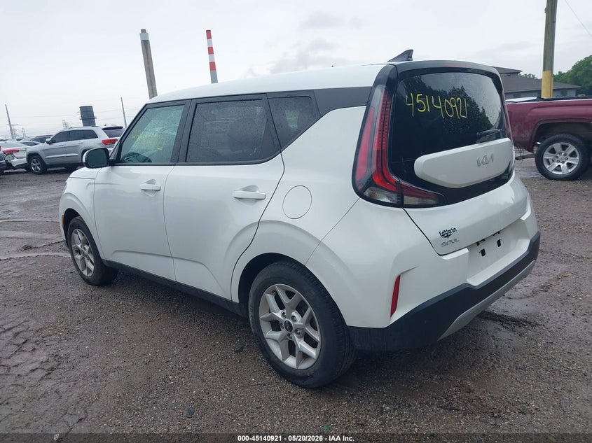 2024 Kia Soul VIN KNDJ23AU8R7235929 IAAI salvage auction — RIGHT SIDE, Salvage (Indiana), sold $5,100 on 2026-07-15 (photo 3)