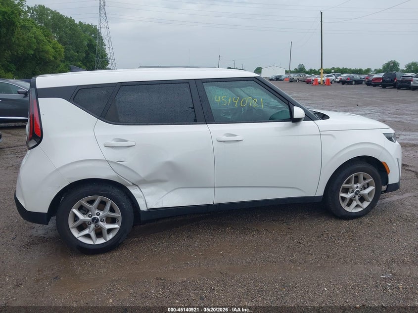 2024 Kia Soul VIN KNDJ23AU8R7235929 IAAI salvage auction — RIGHT SIDE, Salvage (Indiana), sold $5,100 on 2026-07-15 (photo 6)