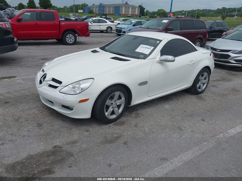 2007 Mercedes-benz Slk-class VIN WDBWK54F87F137497 IAAI salvage auction — HAIL, Salvage (Illinois), sold $1,500 on 2026-07-14 (photo 2)
